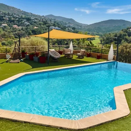 Maison Blanche Valcros * La Londe-les-Maures