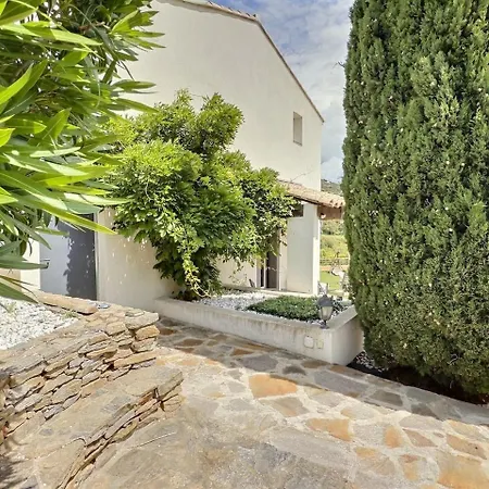 Maison Blanche Valcros