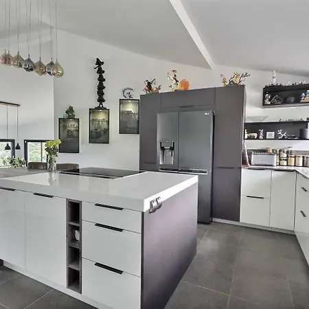 Maison Blanche Valcros