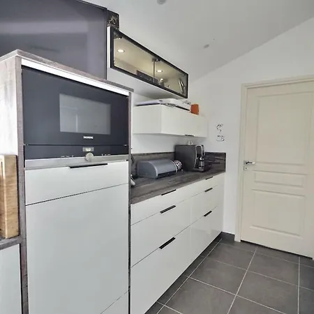 Maison Blanche Valcros *